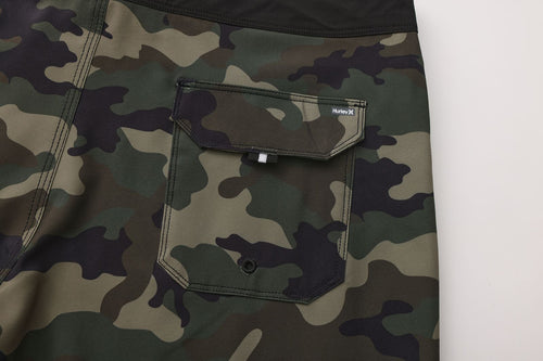 HZ252B05047-CLASSIC BOARDSHORT 18"