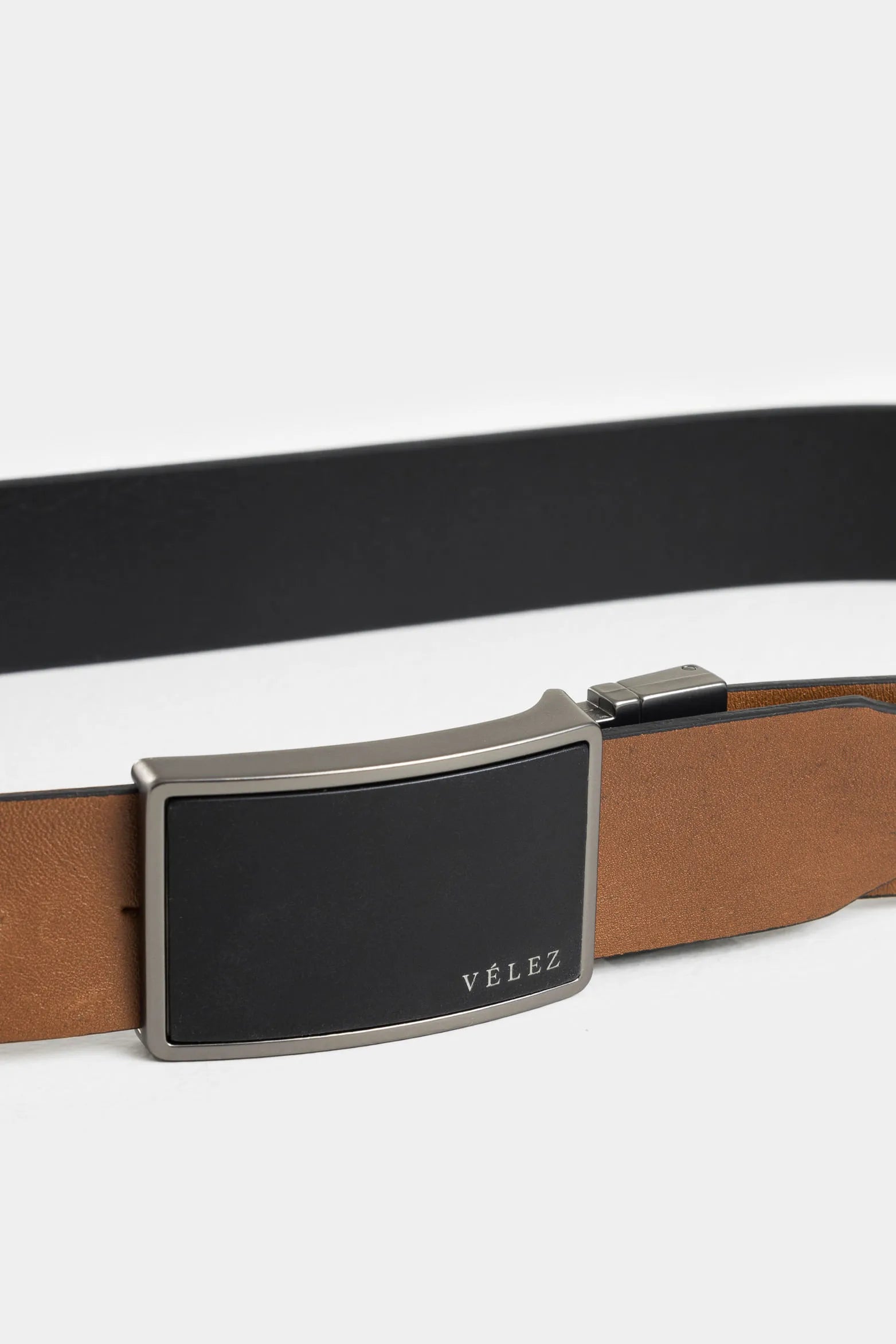 Cinturón doble faz de cuero chapa