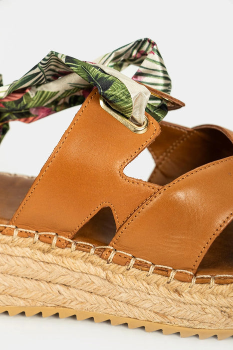 SANDALIA PLATAFORMA ENCANTO DE CUERO PARA MUJER ESTAMPADO FLORAL