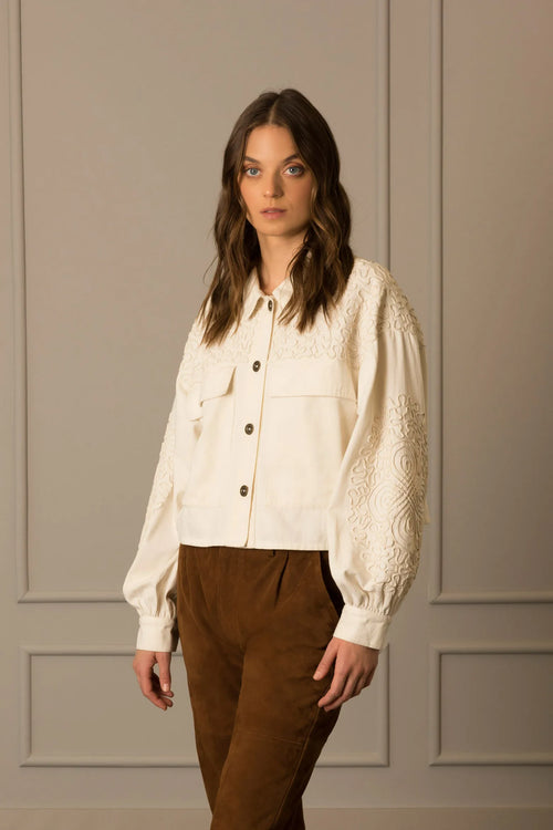 CHAQUETA AGUAMARINA DE TELA PARA MUJER BORDADOS EN GAMUZA