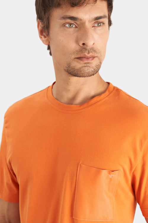 CAMISETA DE ALGODÓN PARA HOMBRE BOLSILLO EN CUERO