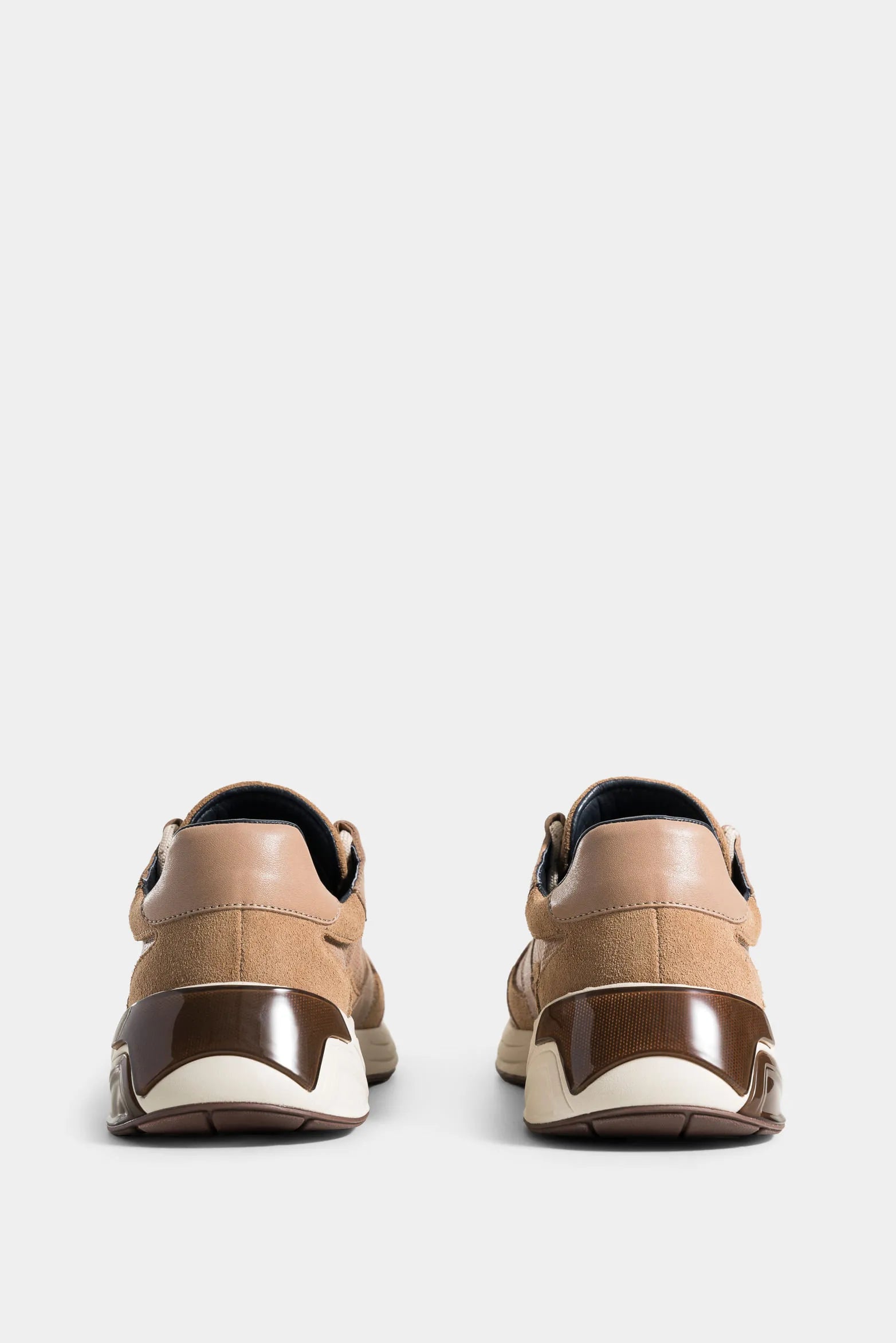 Sneakers Bombay de Cuero Liso y Gamuzado para Hombre Vira en Talón