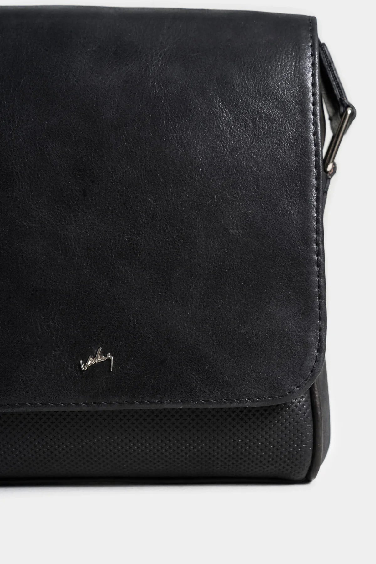 MANOS LIBRES REMIN DE CUERO PARA HOMBRE GRABADO