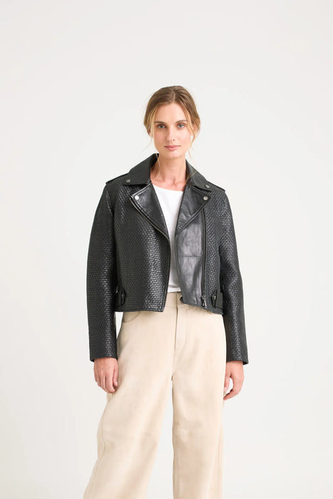 Chaqueta claire tejida de cuero para mujer silueta biker