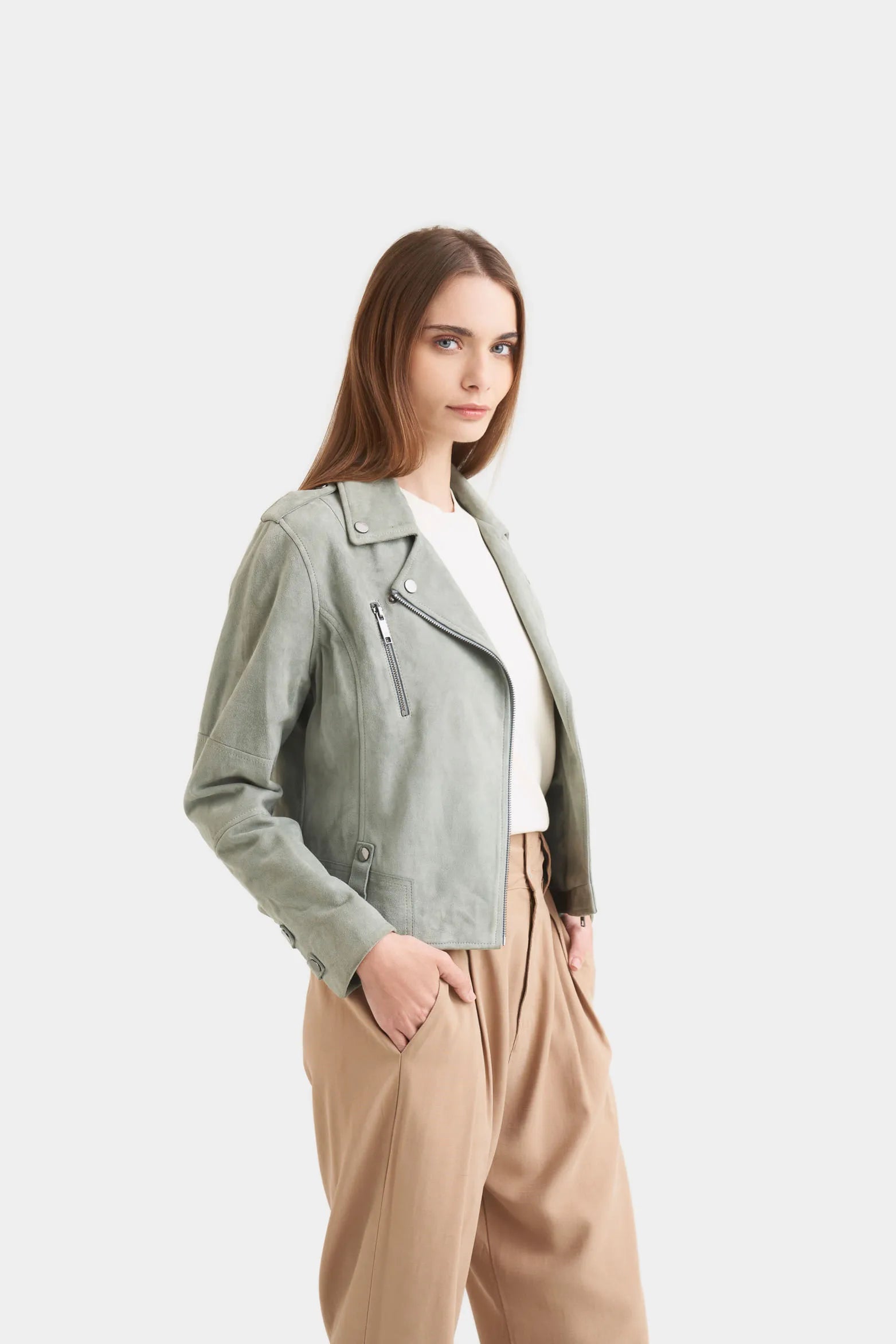 CHAQUETA BIKER EN CUERO GAMUZA PARA MUJER FIT AJUSTADO