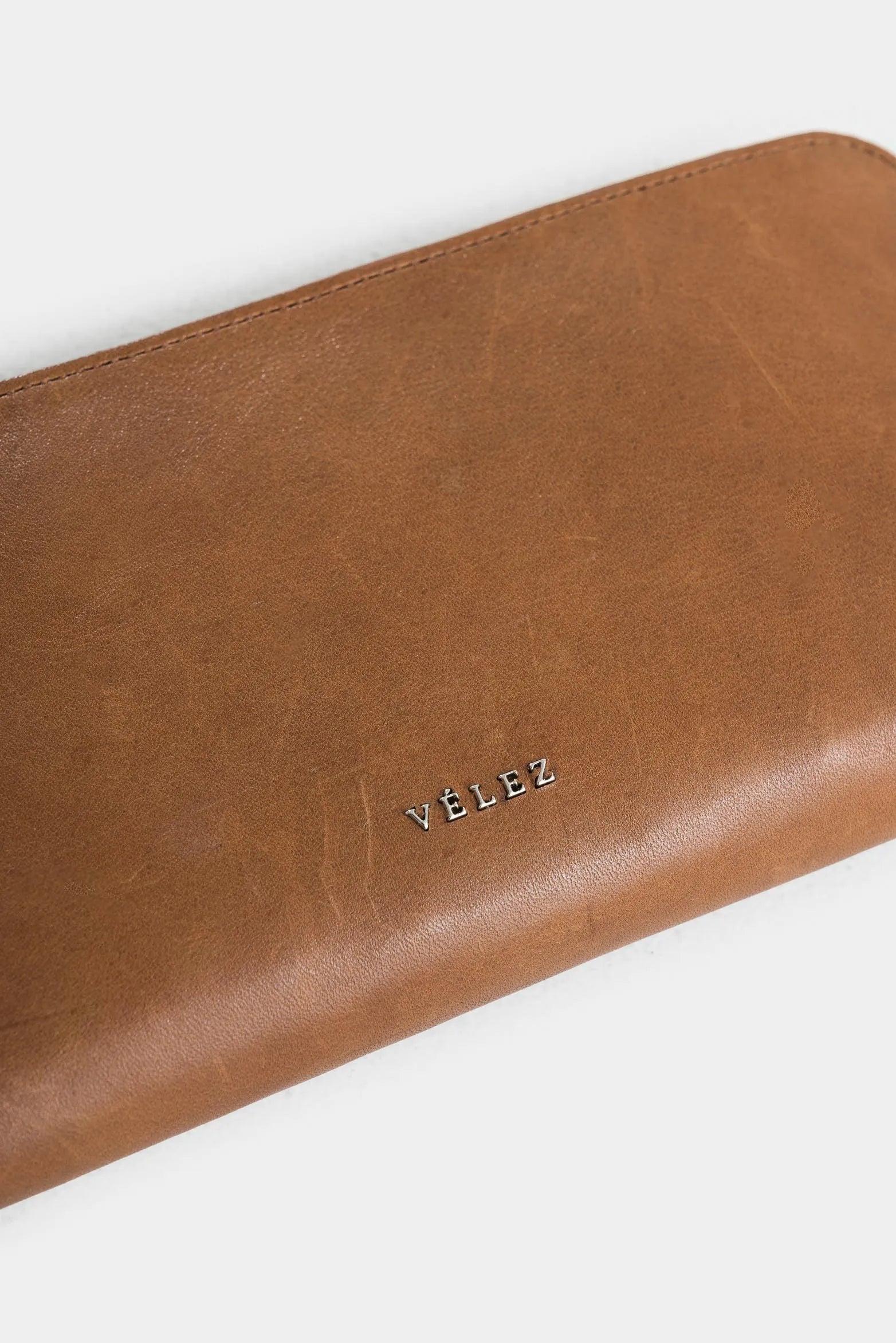 PORTA CHEQUERA ANGOLA DE CUERO PARA MUJER BRILLO NATURAL