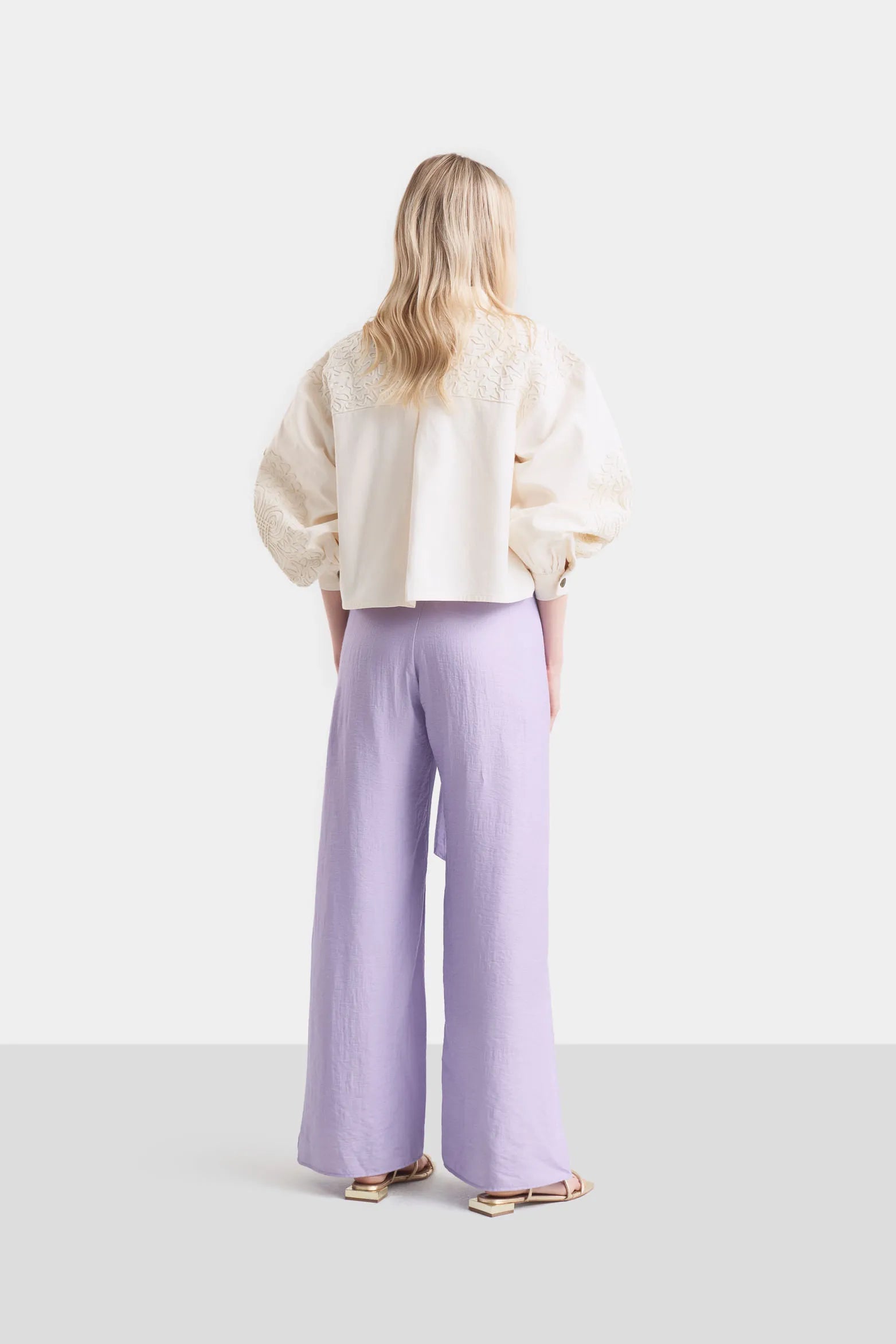 PANTALÓN AMAPOLE EN TEJIDO PLANO PARA MUJER EFECTO CRINCKLE
