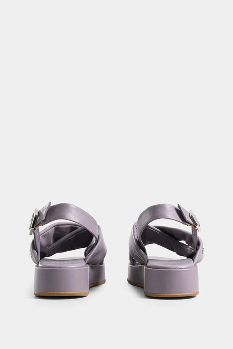 SANDALIA PLATAFORMA CALTHA DE CUERO PARA MUJER AMARRE CON HEBILLA