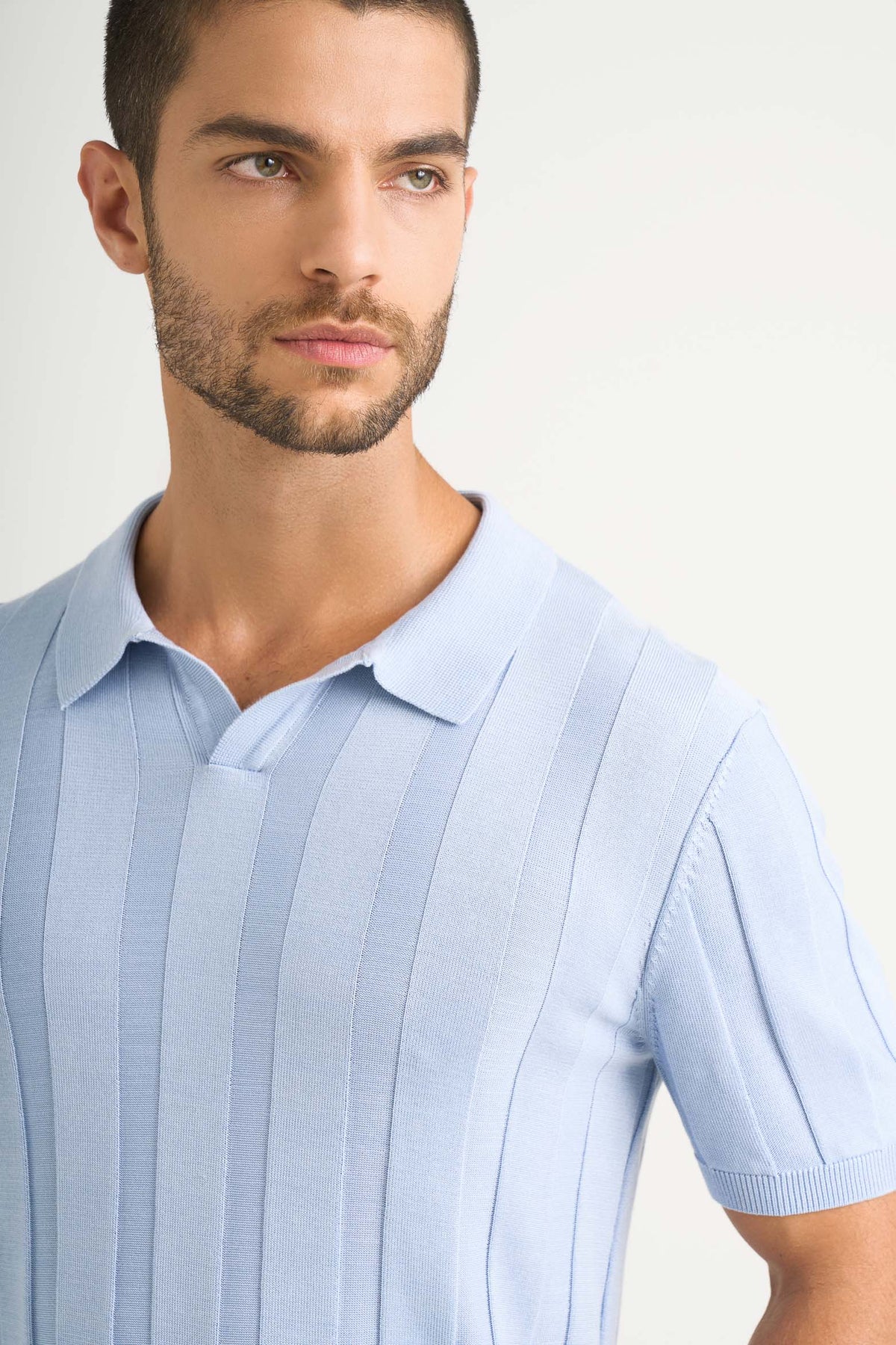 Polo tejida manga corta para hombre franjas