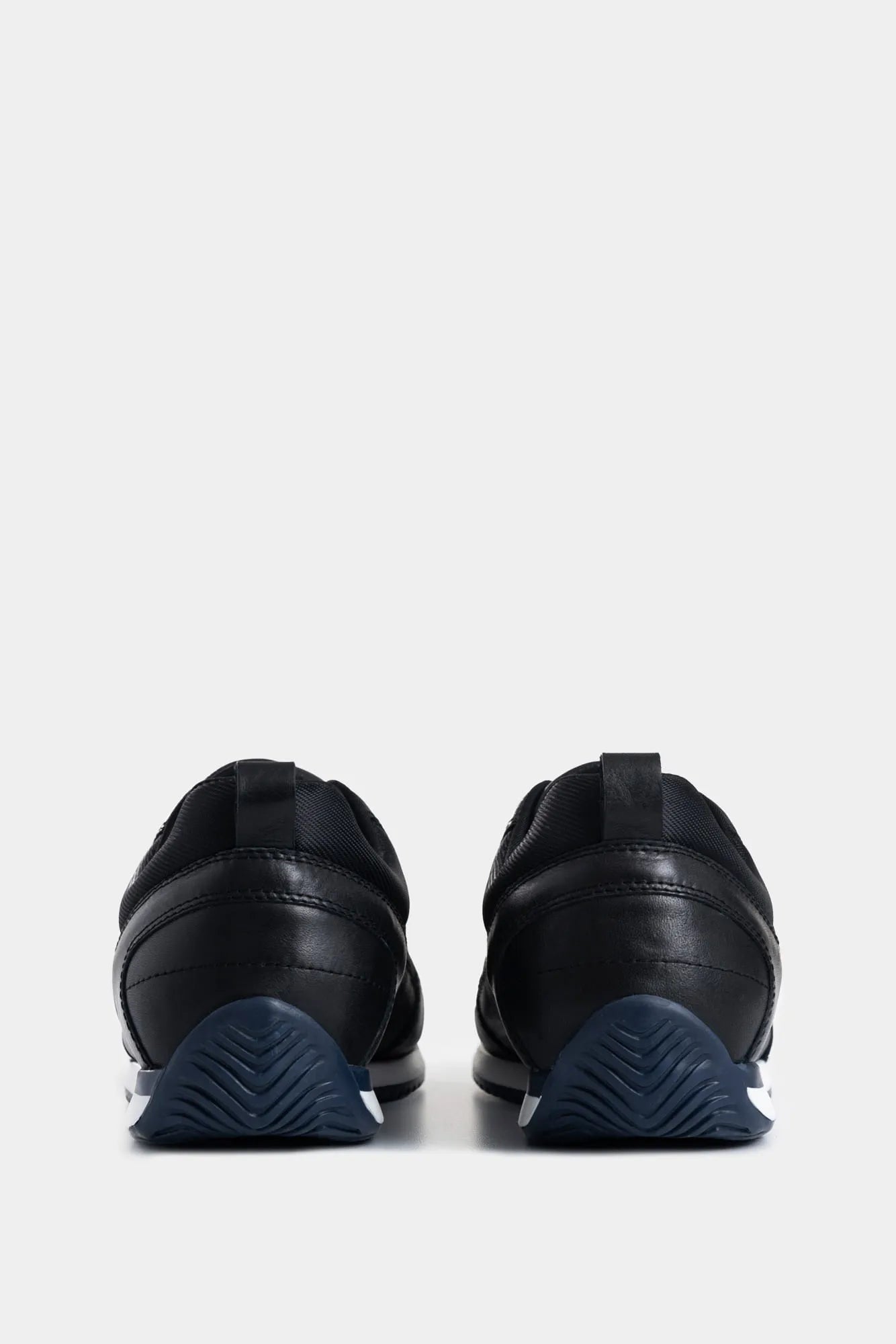 SNEAKERS ENGEIL 3 DE CUERO PARA HOMBRE DETALLE TEXTIL