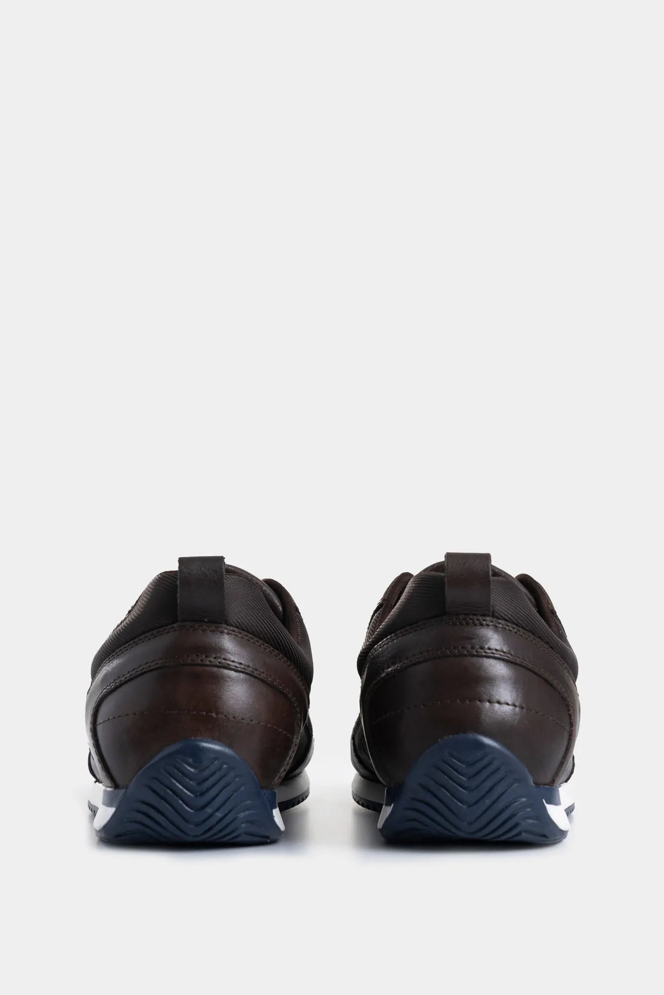 SNEAKERS ENGEIL 3 DE CUERO PARA HOMBRE DETALLE TEXTIL