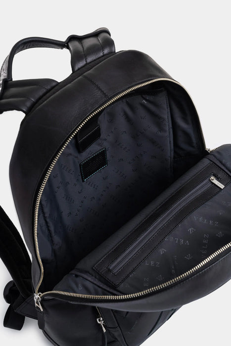 MOCHILA ENIF DE CUERO PARA HOMBRE DETALLE TEJIDO