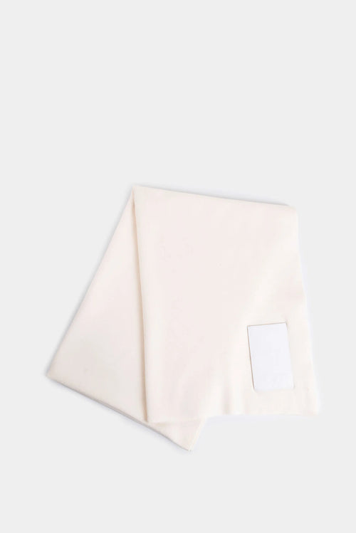 BUFANDA LUCCA MONOCOLOR PARA HOMBRE DETALLE CUERO