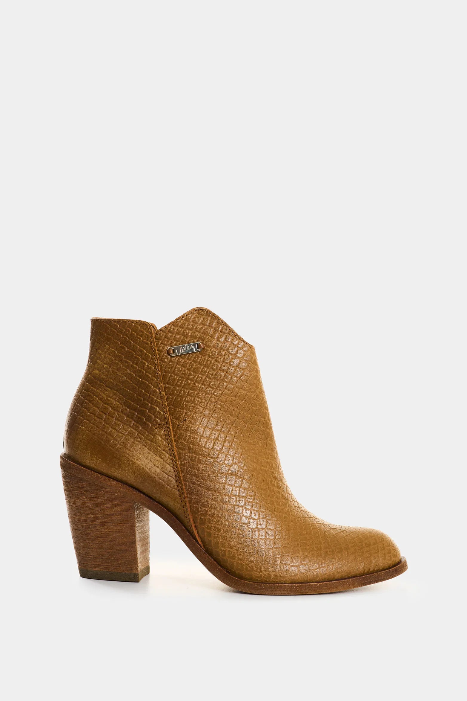 Botines de Cuero Grabado Alpha