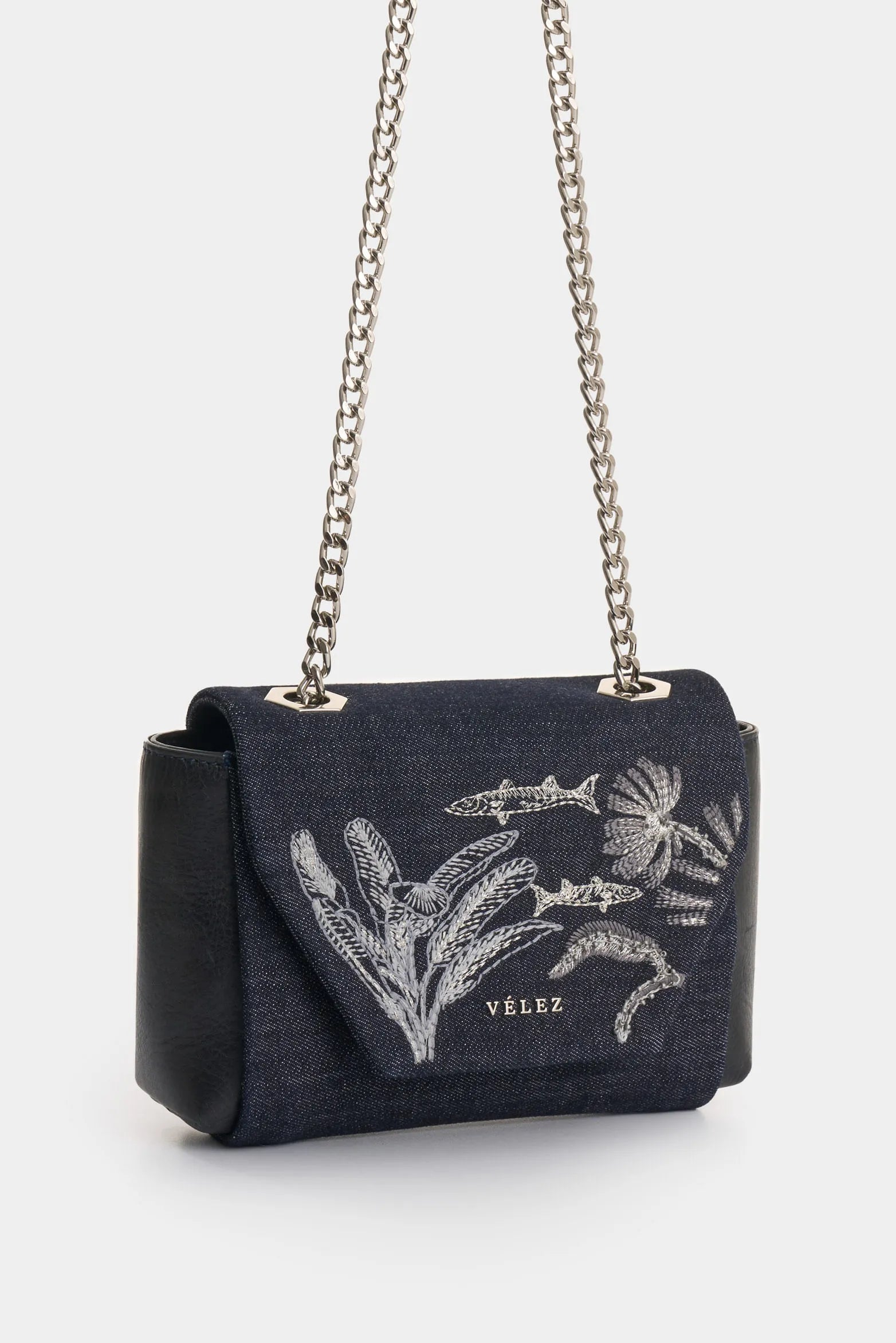 MANOS LIBRES MINI LILI EN DENIM Y CUERO PARA MUJER BORDADO