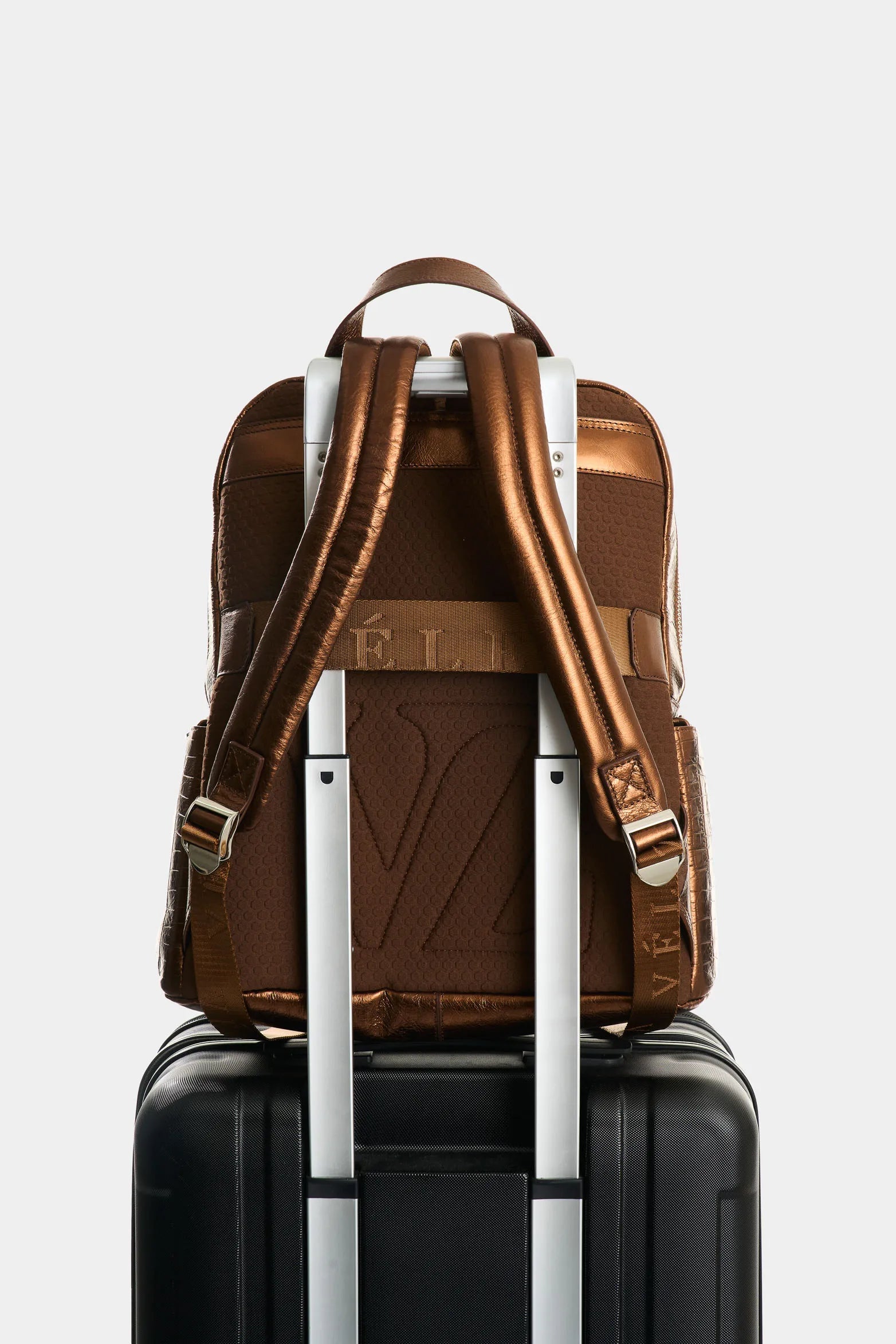 MORRAL DE CUERO FOLIA PARA MUJER GEORGIA