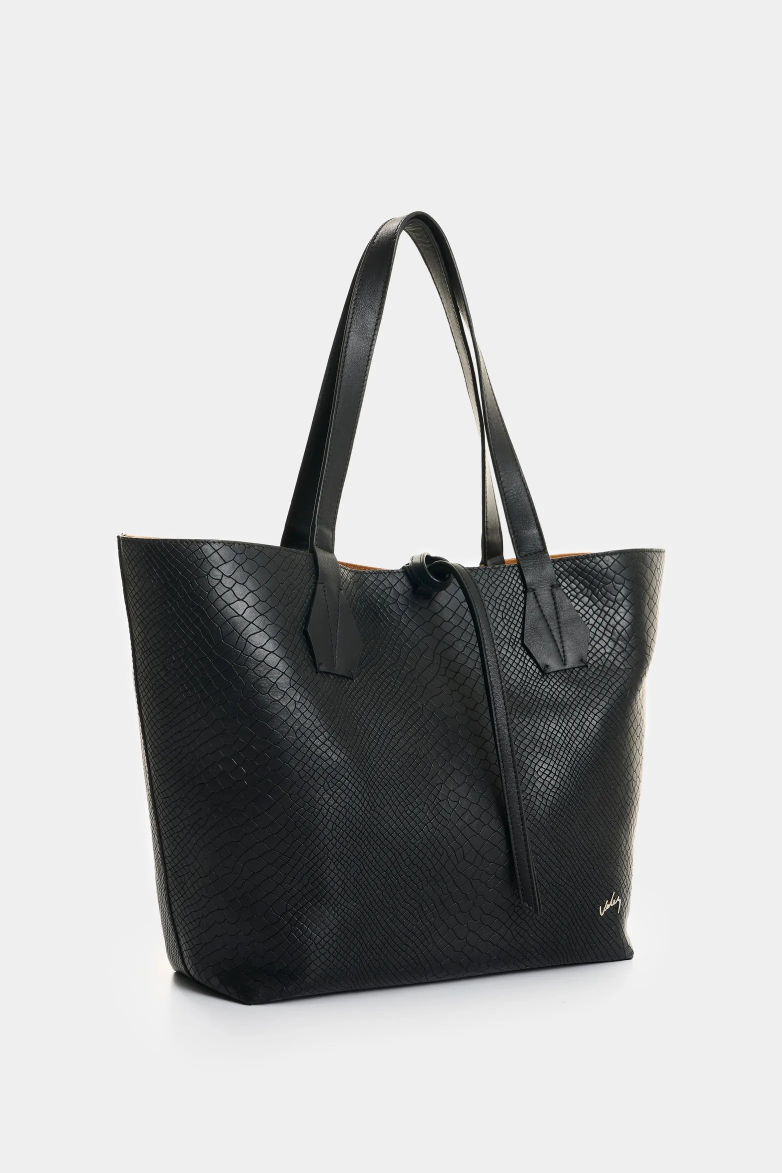 SHOPPING DOBLE FAZ DE CUERO PARA MUJER LUCA 2