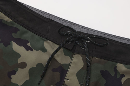 HZ252B05047-CLASSIC BOARDSHORT 18"