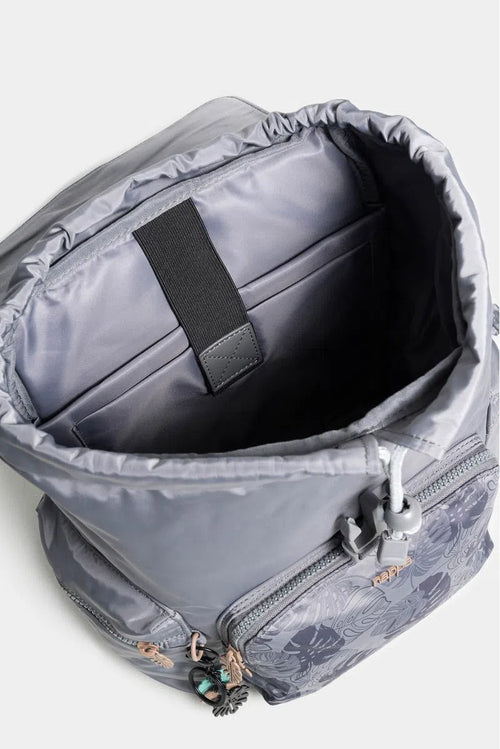 BOLSO TIPO TULA MORRAL PARA MUJER EN TEXTIL ESTAMPADO CON TAPA Y BOLSILLO FRONTAL