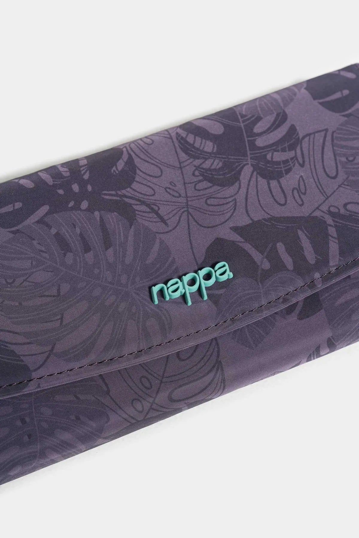 BILLETERA PORTACHEQUERA LAP BOTANICAL EN TEXTIL ESTAMPADO CON TAPA