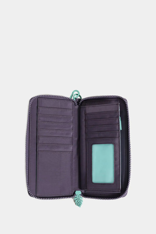 BILLETERA PORTACHEQUERA VERA BOTANICAL EN TEXTIL ESTAMPADO DE APERUTA COMPLETA