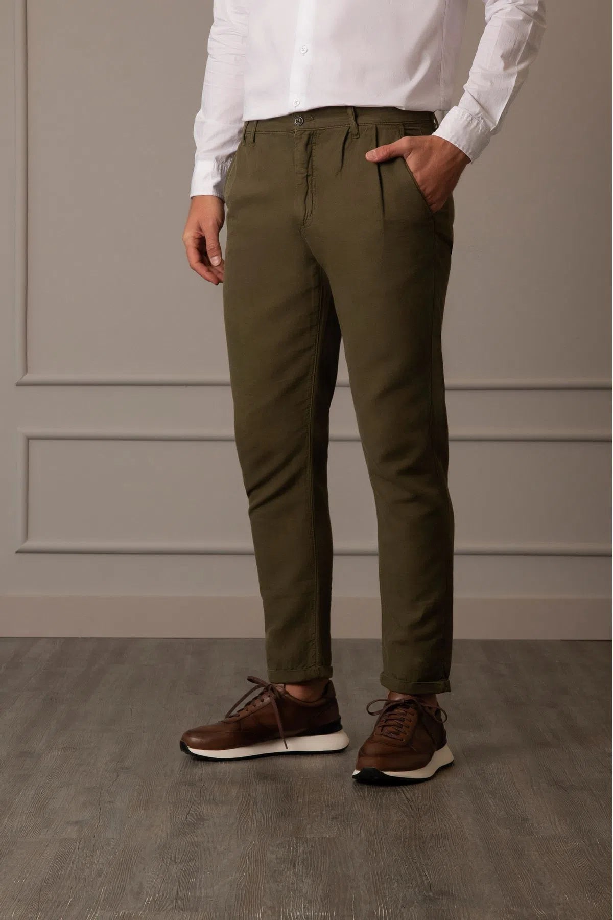 Pantalon chino lotus para hombre guardapolvo