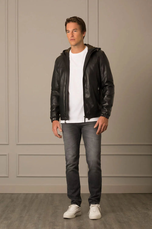CHAQUETA SPORTY HUMANISTA DE CUERO PARA HOMBRE CAPUCHA FIJA