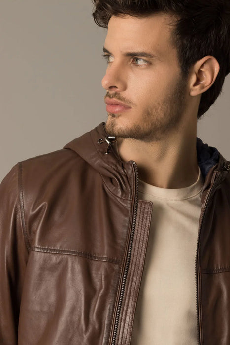 Chumpa sporty humanista de cuero para hombre capucha fija