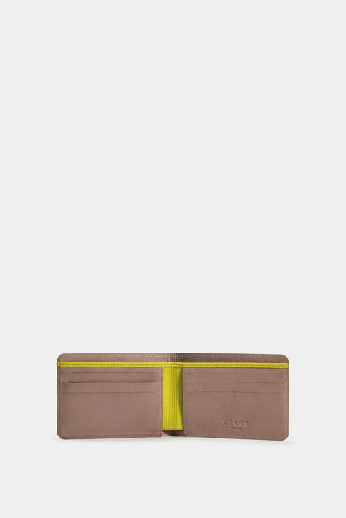 BILLETERA MESETA DE CUERO PARA HOMBRE DETALLE CONTRASTE