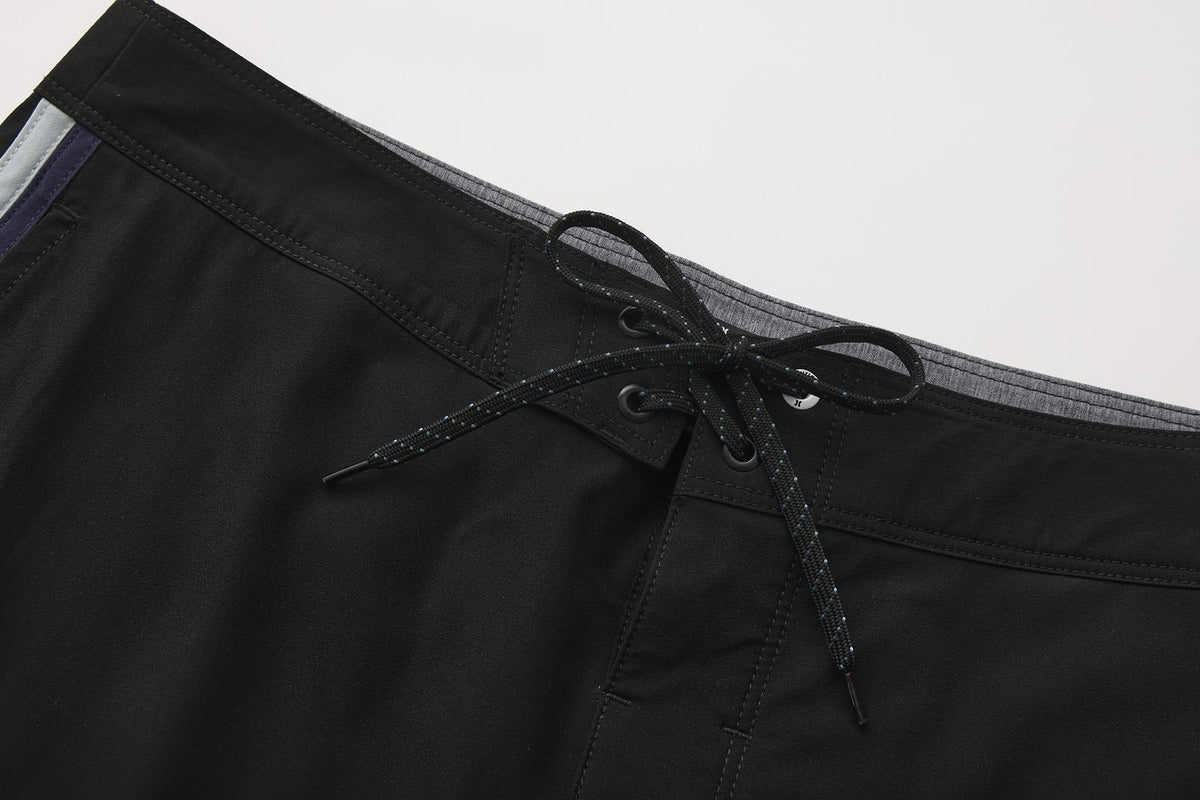 HZ254B05017-004-DOUBLE TAPING BOARDSHORT 18