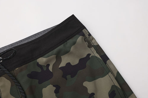 HZ252B05047-CLASSIC BOARDSHORT 18"