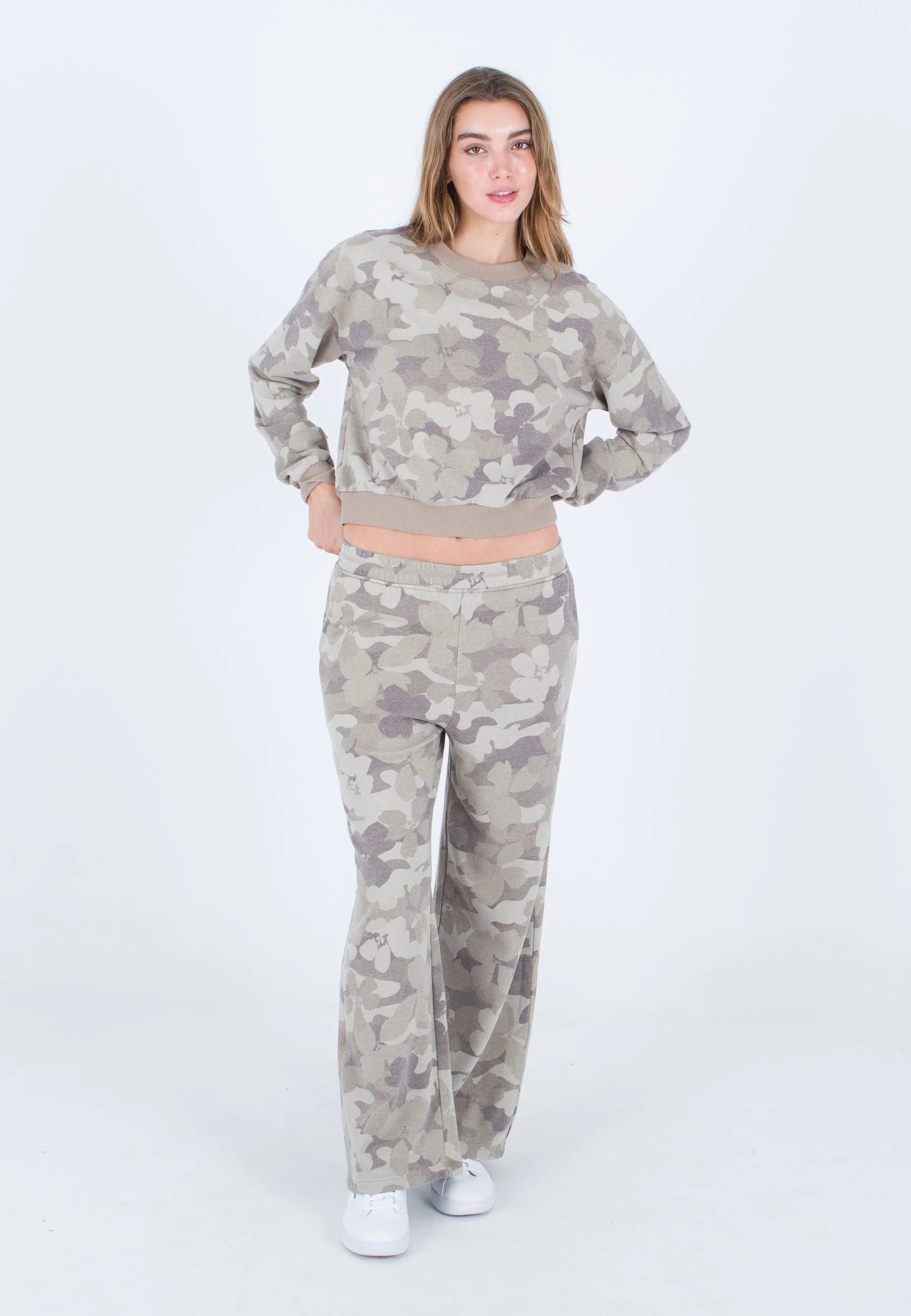 SUETER  FLORAFLAGE DE MUJER HURLEY