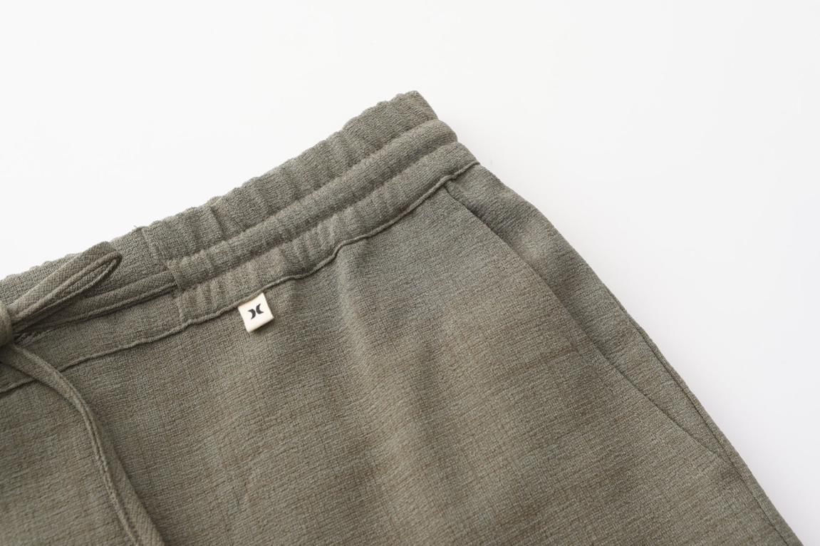 HZ243B05527-ELEMENTAL SHORT 16