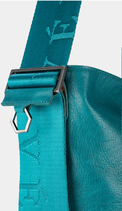 CARTERA VENUS DE CUERO PARA MUJER DETALLE TEJIDO EN LATERAL