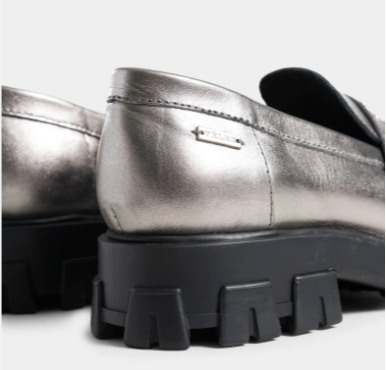 MOCASINES DAFNI DE CUERO FOLIA PARA MUJER ANTIFAZ TACHES