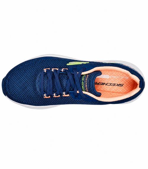RELAXED FIT: D'LUX FITNESS - ROAM FREE
