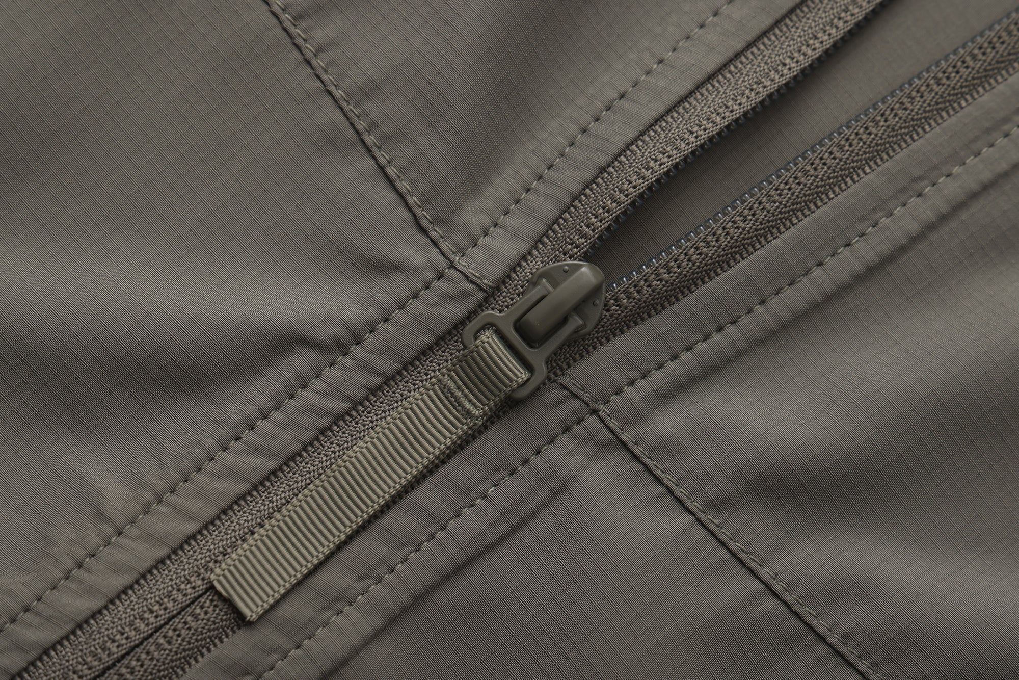 ICON II ZIP WINDBREAKER