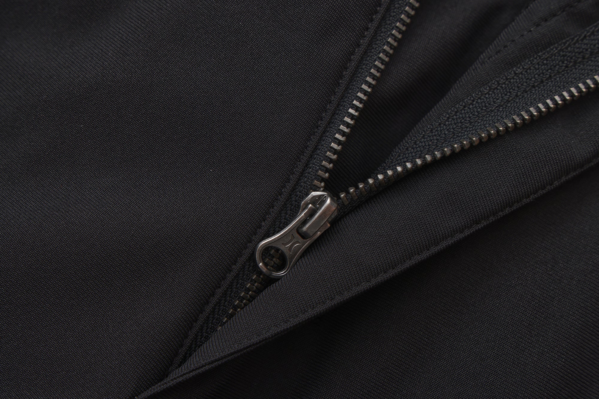 ICON TAPERED LONG PANT