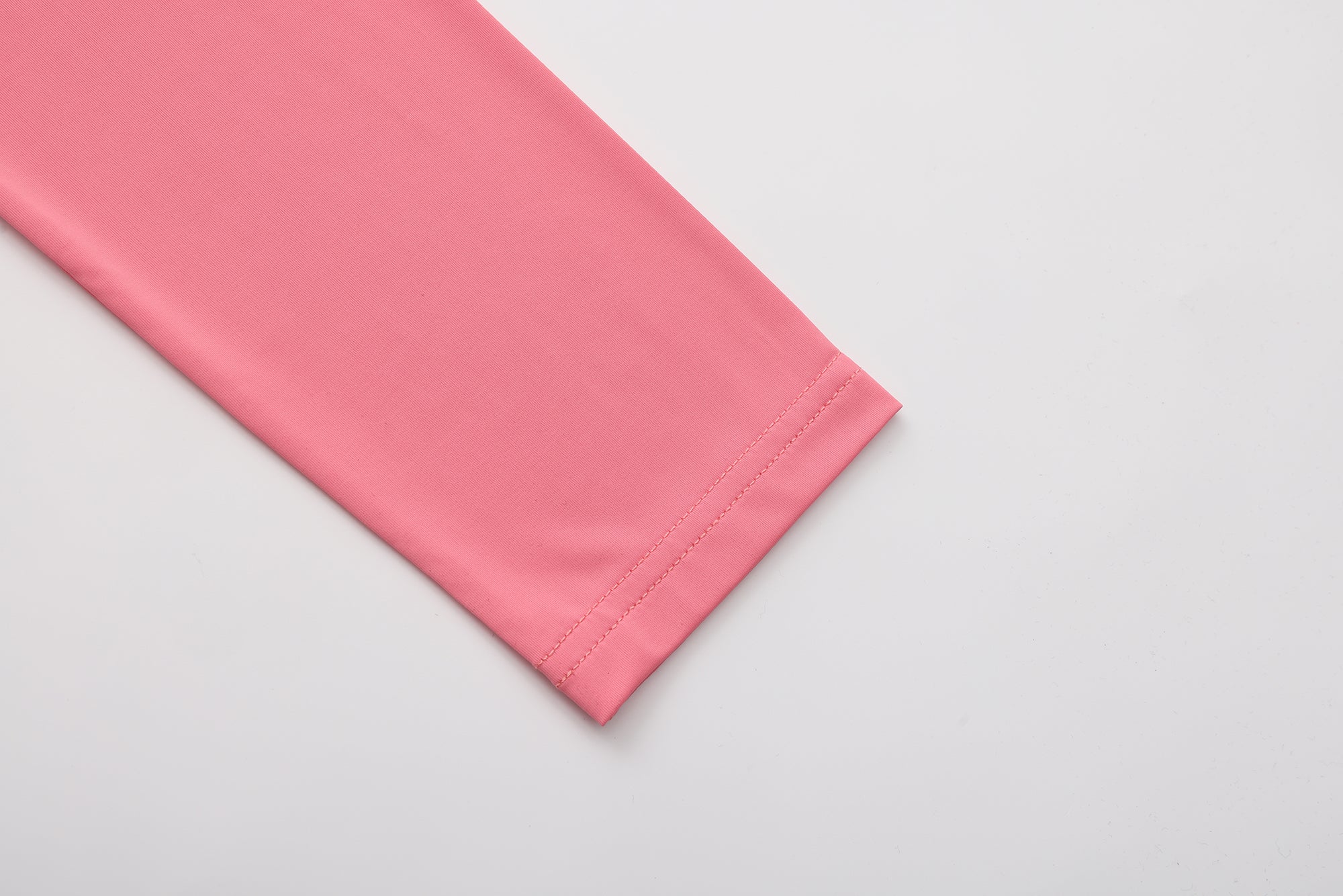 SCRIPT MOCK NECK SUNSHIRT