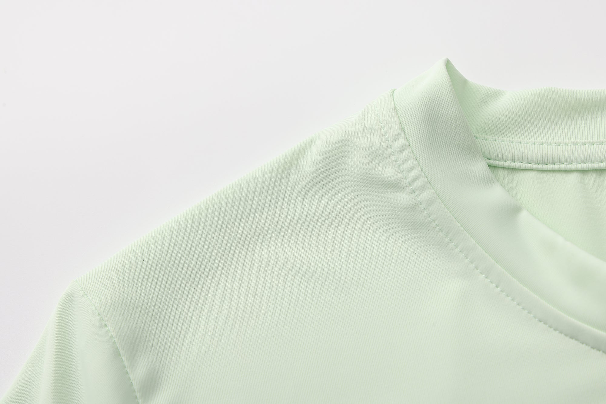 SCRIPT MOCK NECK SUNSHIRT