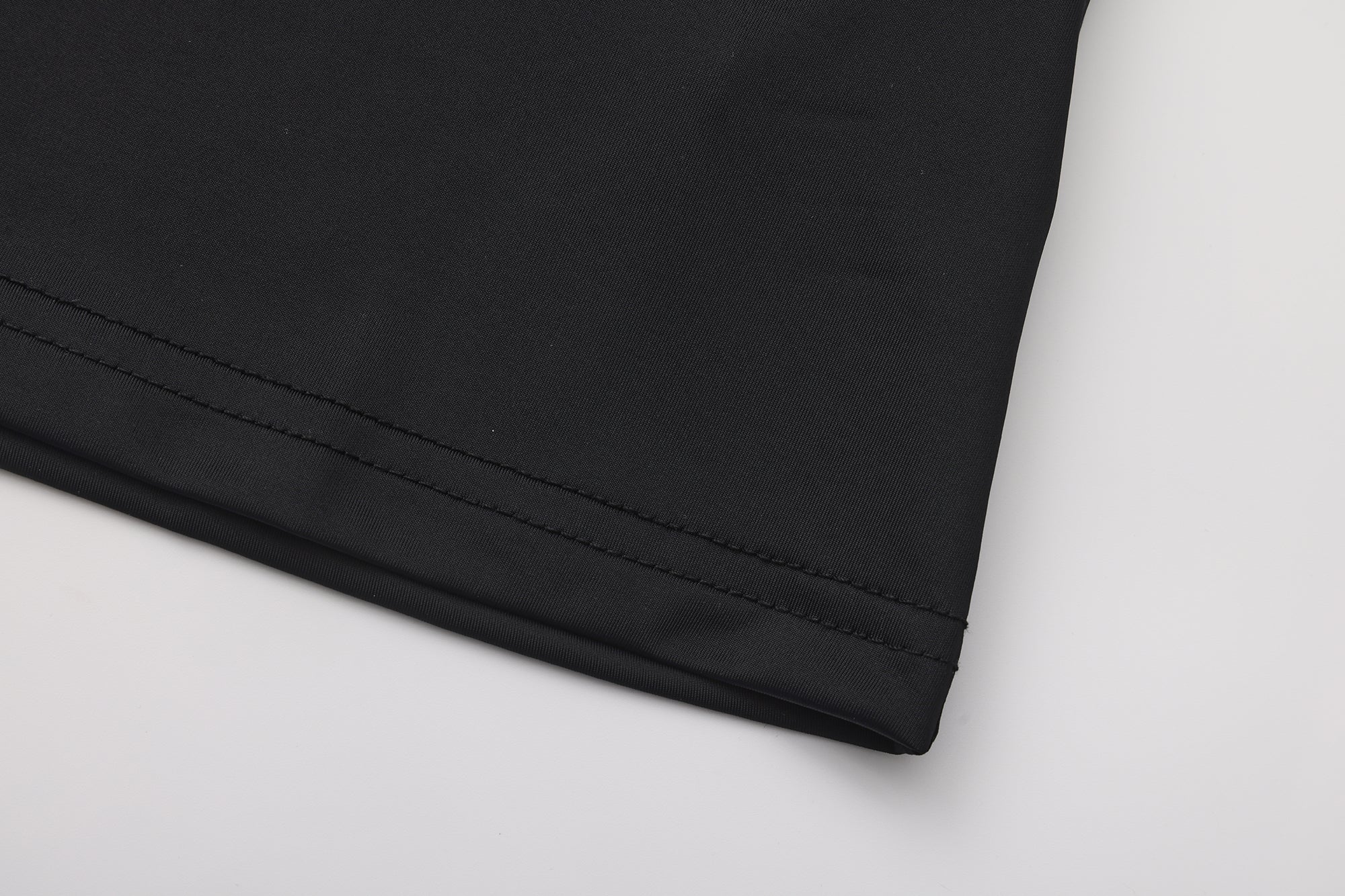 SCRIPT MOCK NECK SUNSHIRT