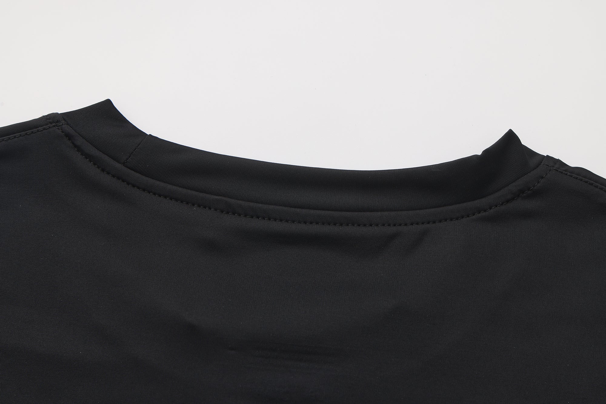 SCRIPT MOCK NECK SUNSHIRT