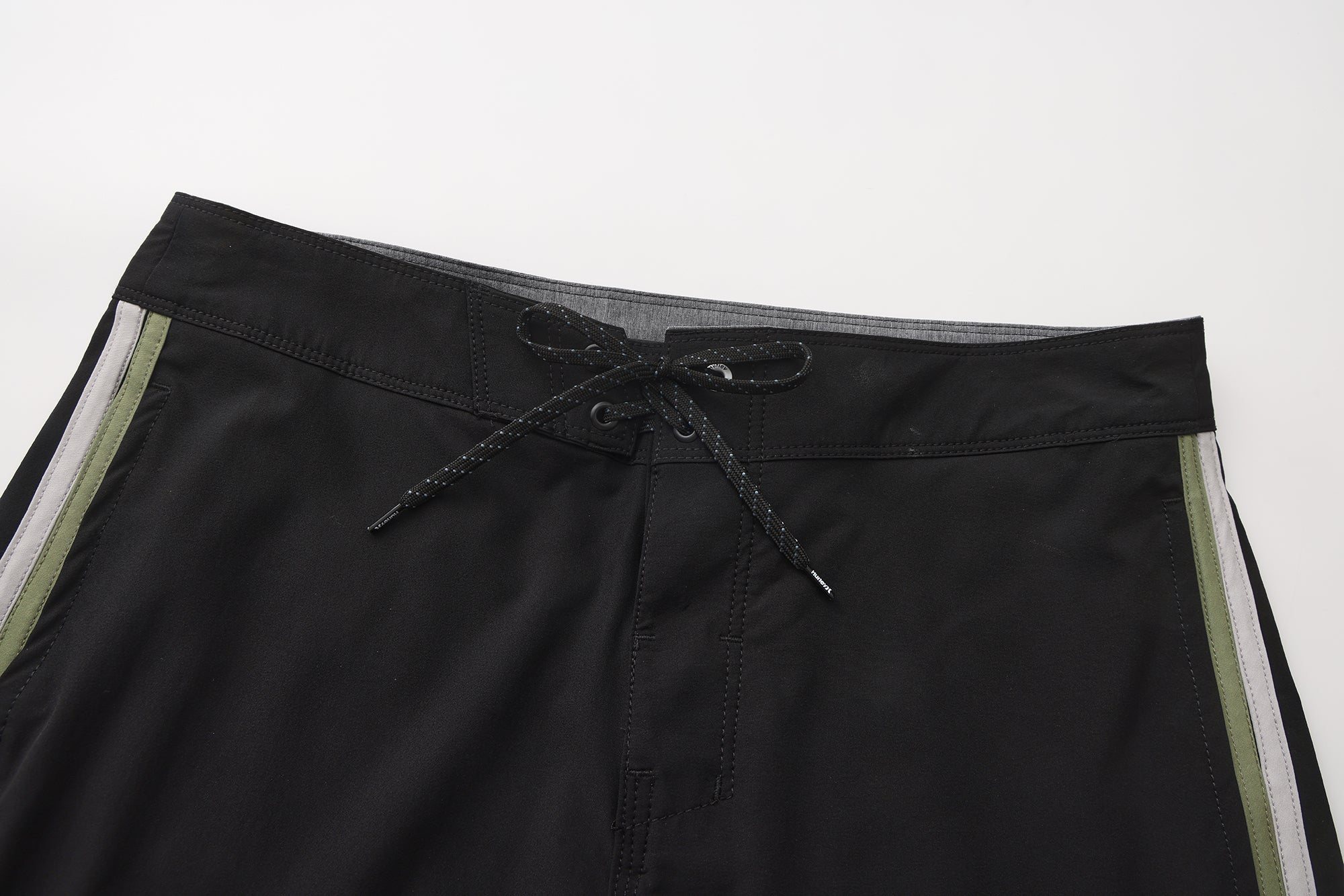DOUBLE TAPING BOARDSHORT 18