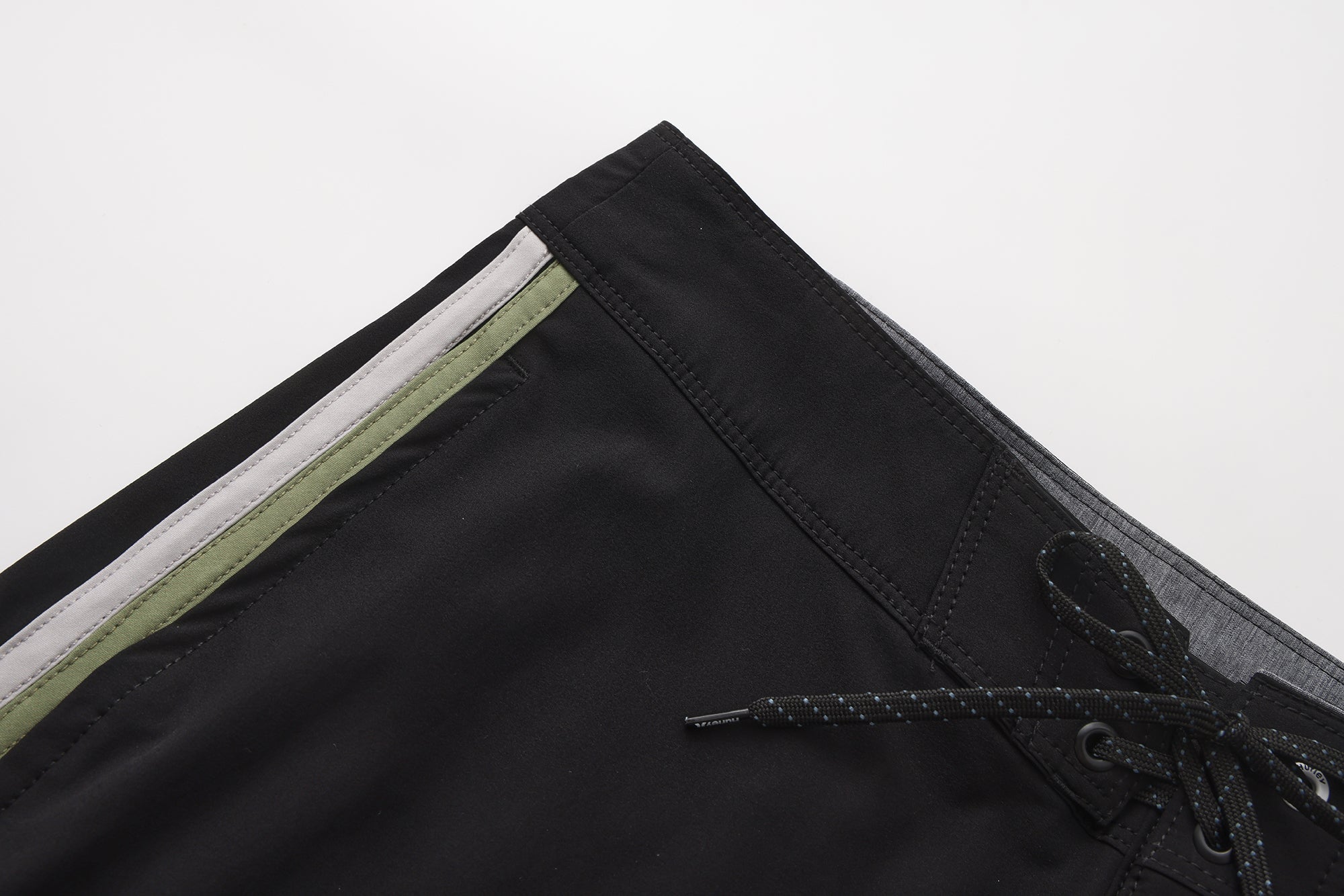 DOUBLE TAPING BOARDSHORT 18