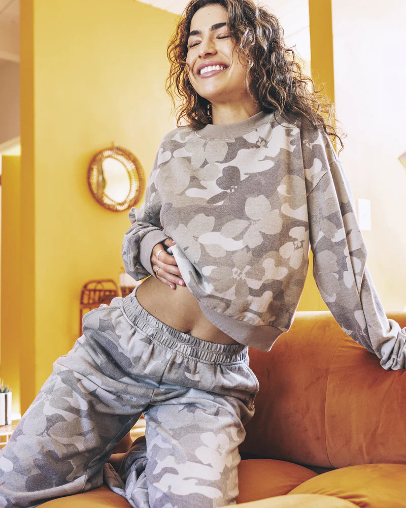 SUETER  FLORAFLAGE DE MUJER HURLEY