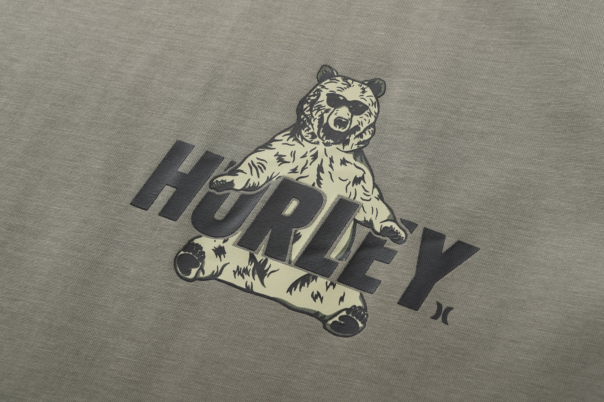 PLAYERA LAIDBACK BEAR PARADISE HURLEY