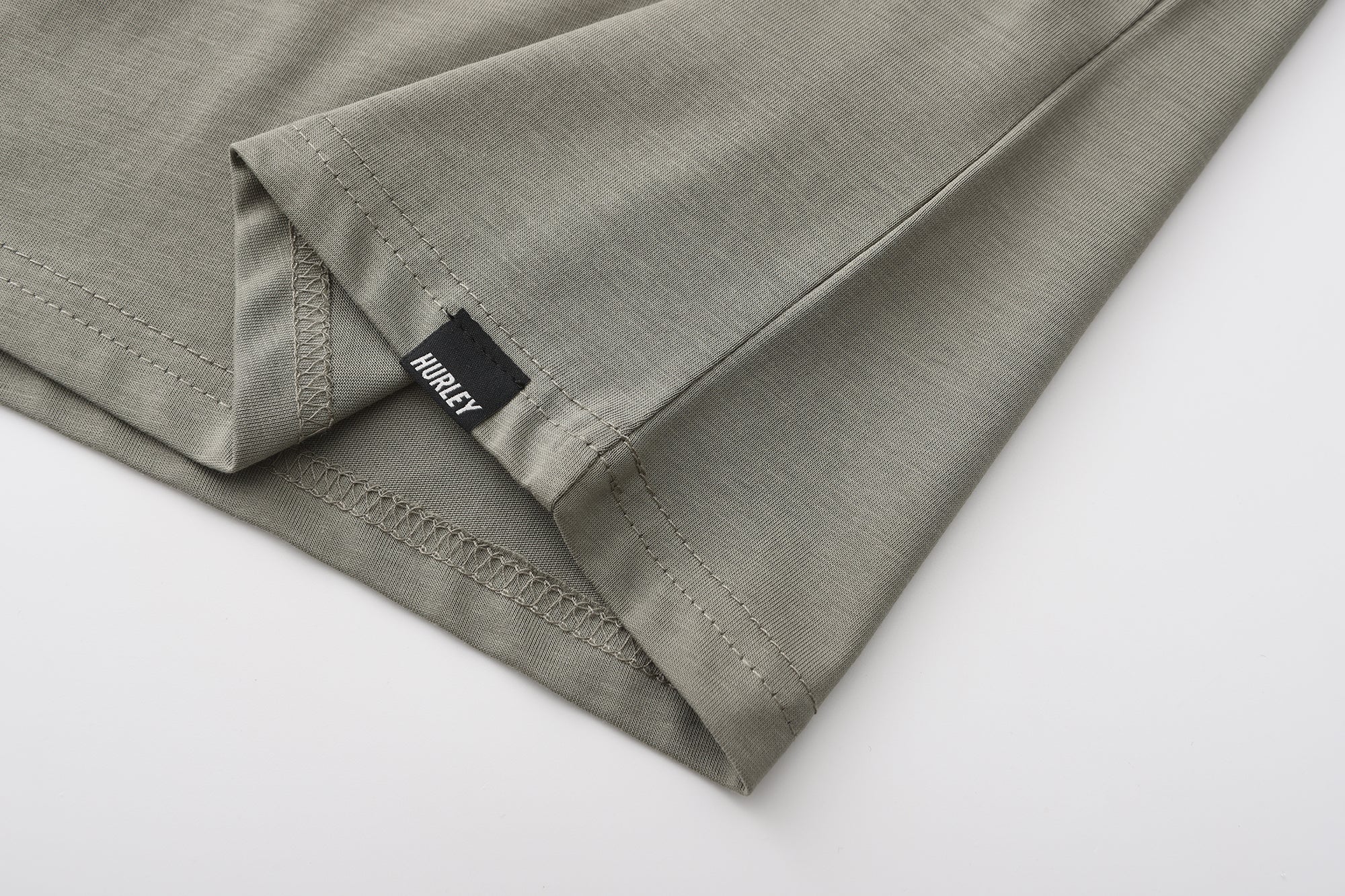 PLAYERA LAIDBACK BEAR PARADISE HURLEY