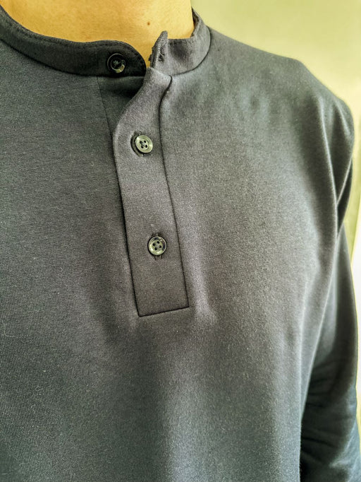 Henley manga larga