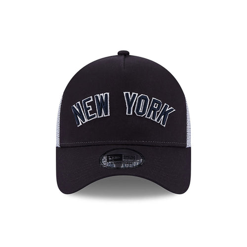 Gorra New Era New York Yankees Team Script Trucker